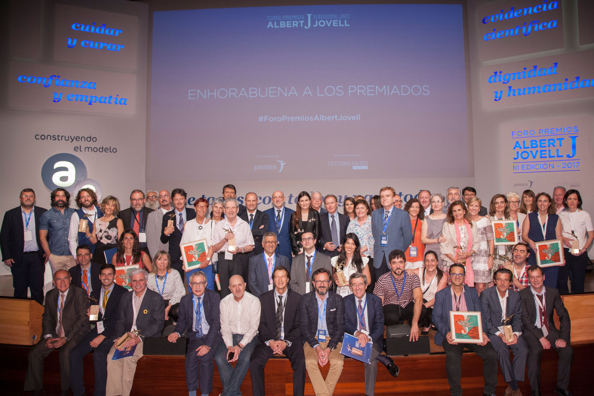Premiados, ponentes y jurado del Foro Premios Jovell 2017